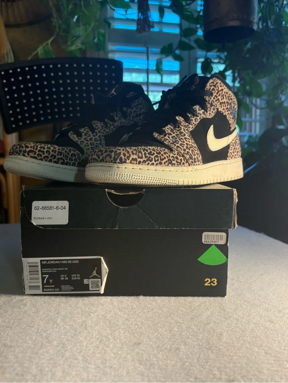 Nike Youth Leopard Print High-Top Sneakers - Black, Cream & Tan size 7Y